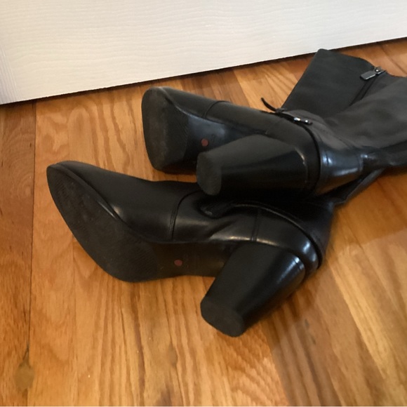 Bandolino black leather boots - Picture 3 of 3